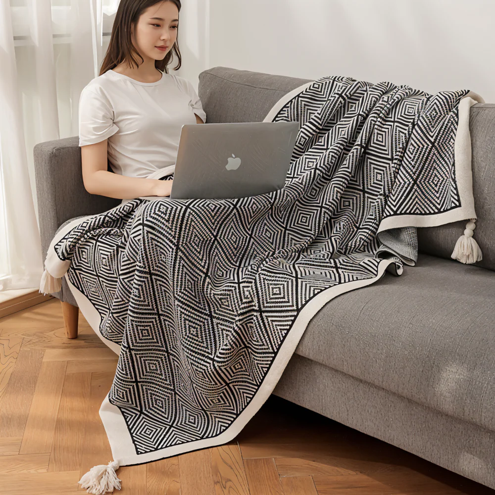 Arvion Geometrische Wohndecke – Moderne Eleganz und angenehme Wärme - Image 4