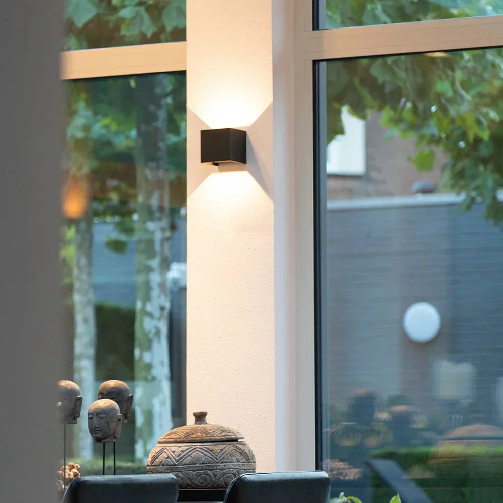 Cubora LED-Wandleuchte im Kubus-Design - Image 3