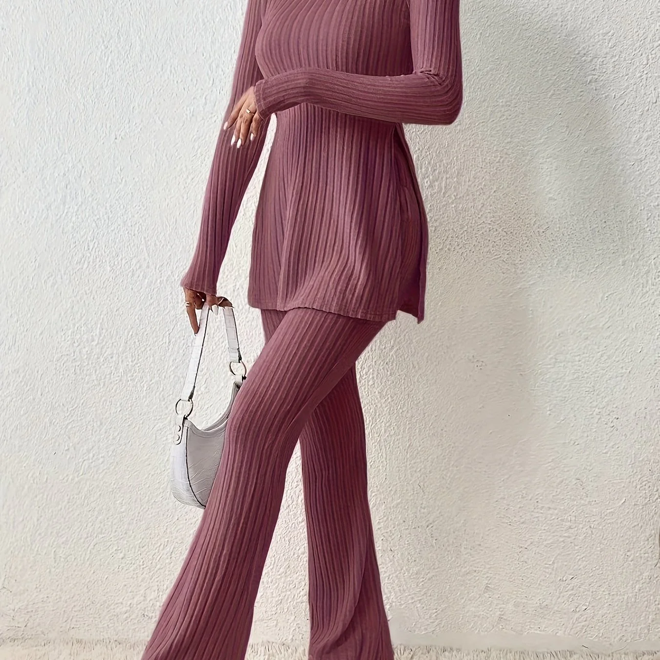 Elegantes Zweiteiler-Set – Rundhals-Oberteil und Hose - Image 14