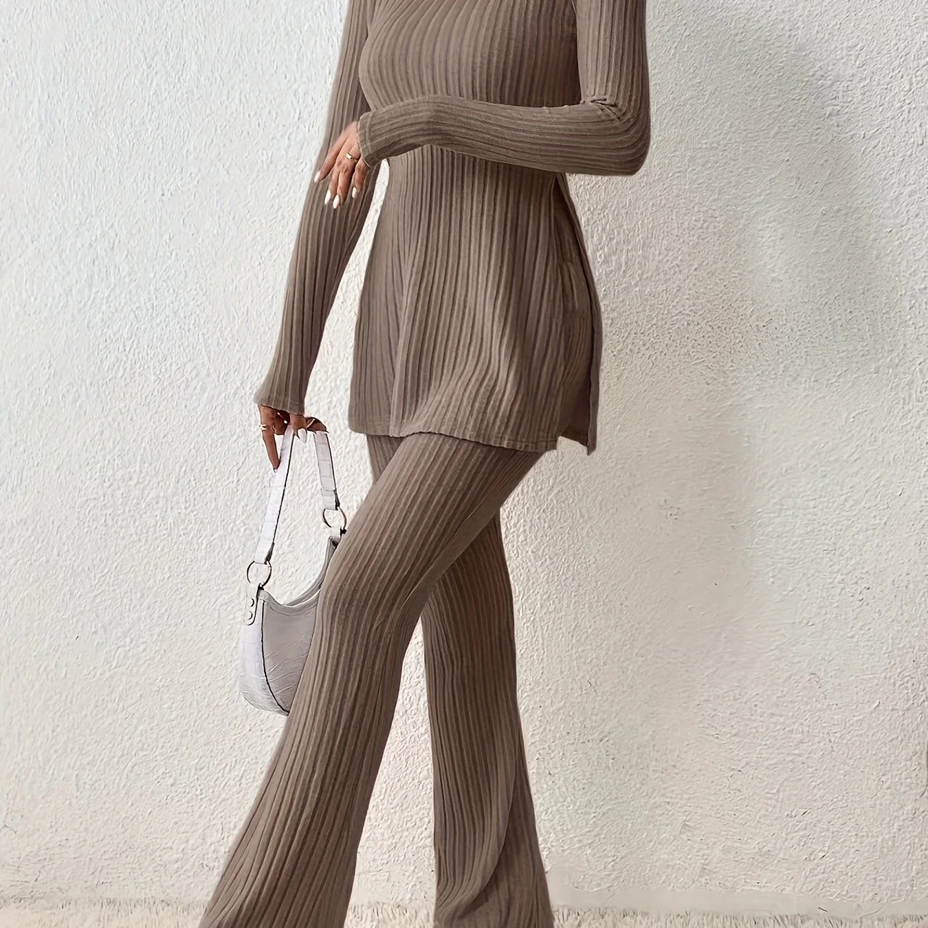 Elegantes Zweiteiler-Set – Rundhals-Oberteil und Hose - Image 18