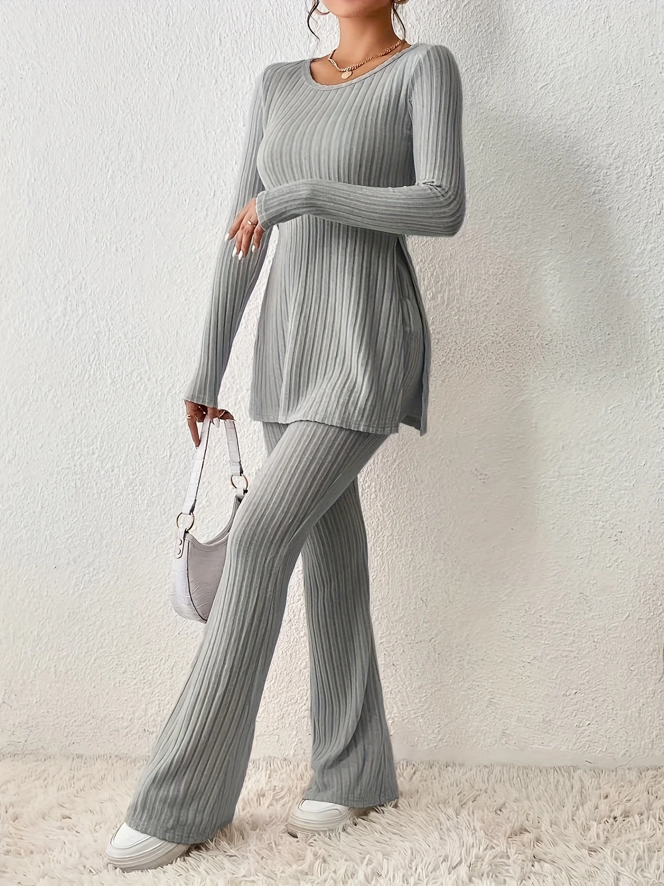 Elegantes Zweiteiler-Set – Rundhals-Oberteil und Hose - Image 6
