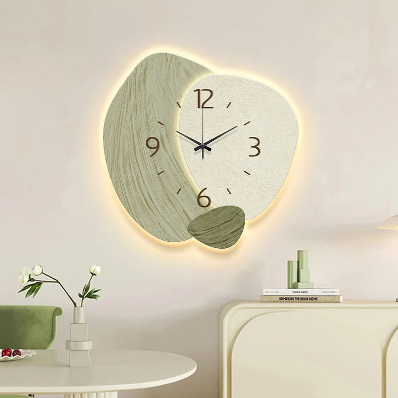 Eloria Wanduhr mit Leuchteffekt – Elliptisches Design für Wohnräume - Image 3
