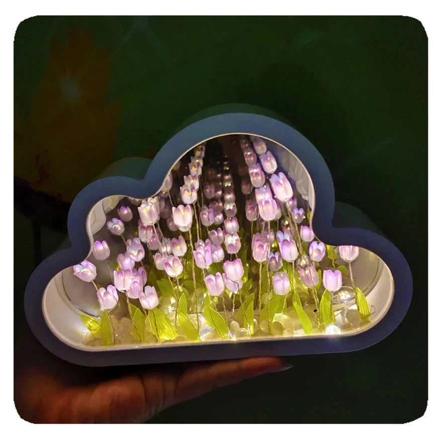 Florina LED-Tischlampe mit Spiegeleffekt und Tulpenmotiv - Image 5