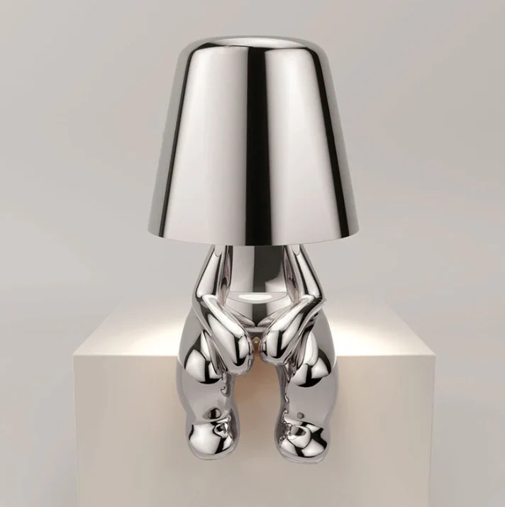 GULD – LED-Tischleuchte in gold- oder silberfarbenem Design - Image 7