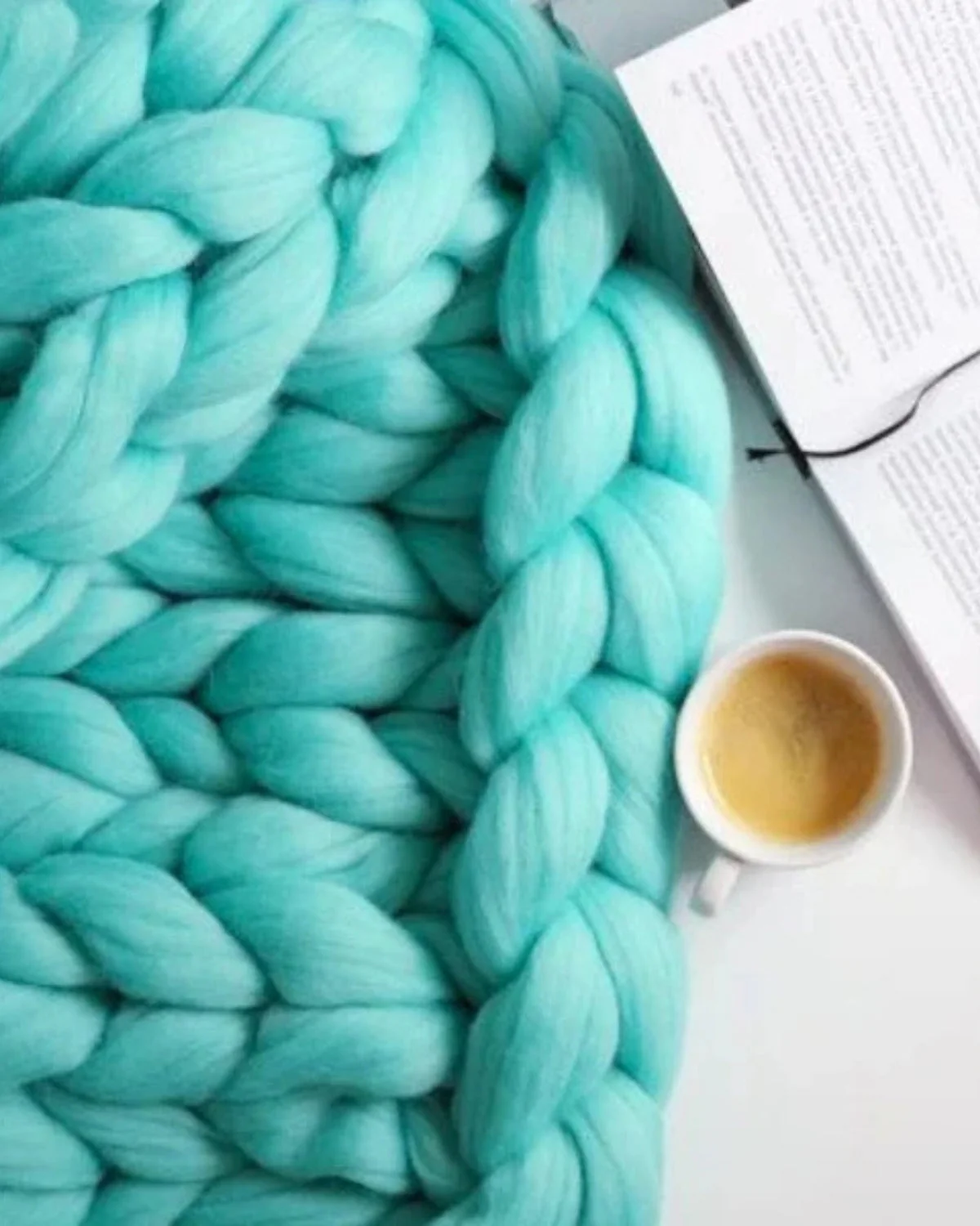 La Maille Majestueuse – Gestrickte Wohndecke für Sofa und Bett - Image 13