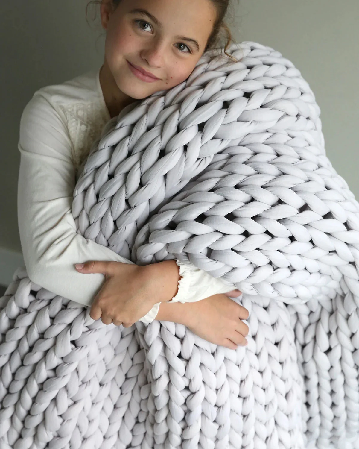 La Maille Majestueuse – Gestrickte Wohndecke für Sofa und Bett - Image 3