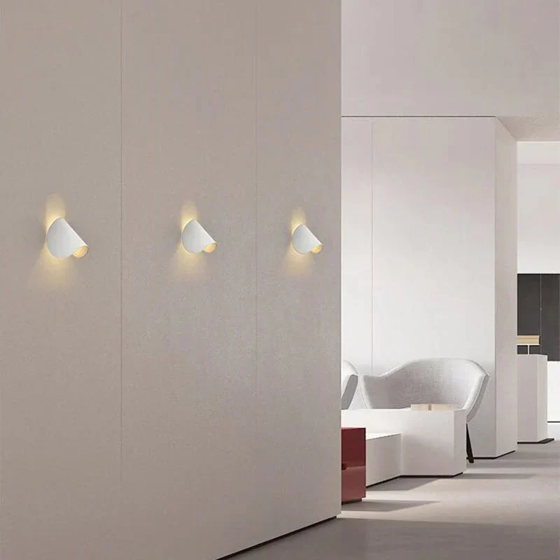 LumiGlow LED-Wandleuchte mit Farbwechsel und modernem Design - Image 8