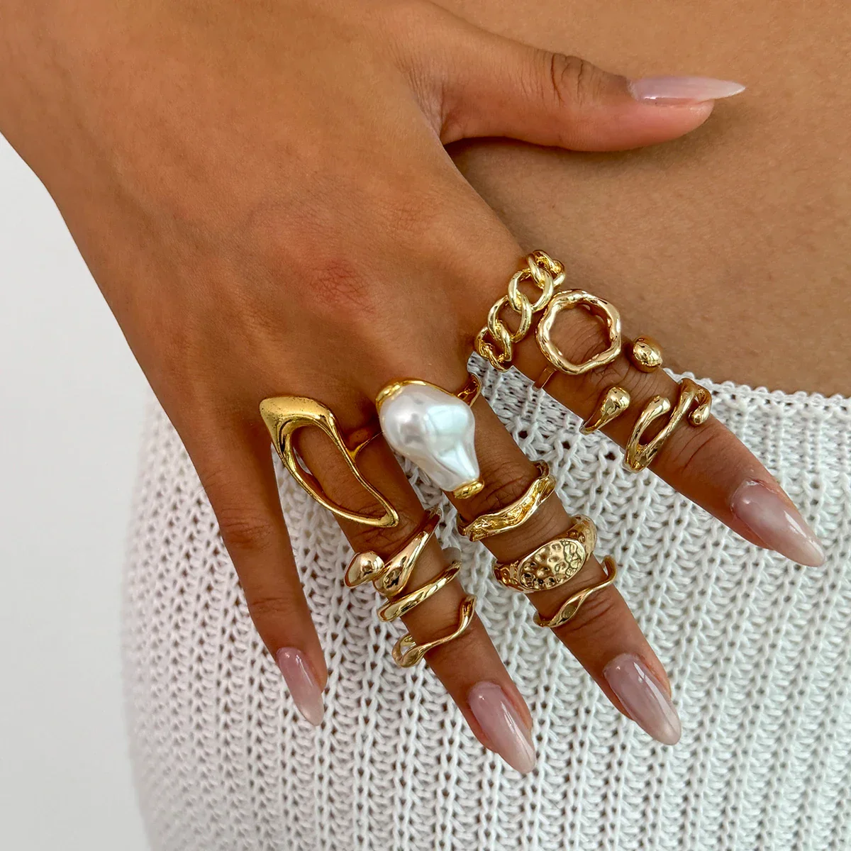 Meralia Ringset – Zwölfteiliger Satz aus Metallringen mit Perlendetails und geometrischen Formen - Image 4