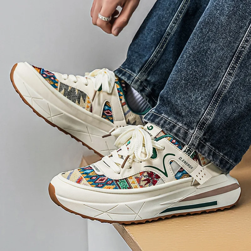 Neravio Sneaker mit Schnürung und profilierter Gummisohle - Image 4