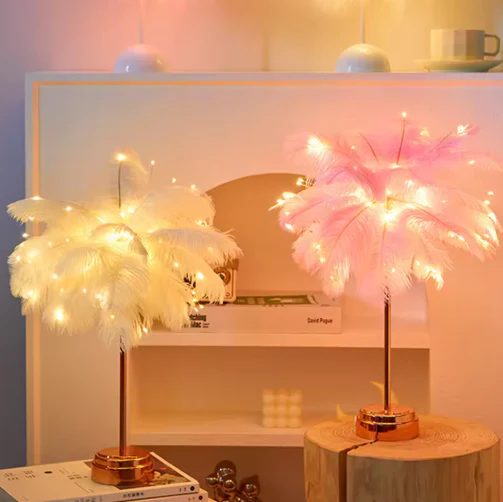 Plumina LED-Tischleuchte – Sanftes Licht Mit Stilvollem Federdesign - Image 3