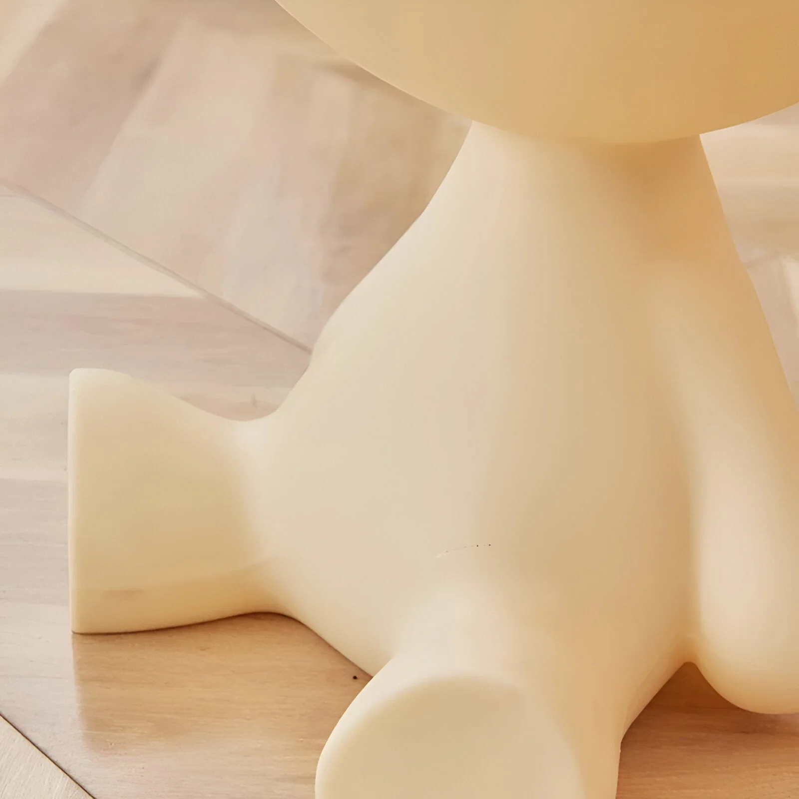 Ylix Couchtisch – Runder Beistelltisch aus Kunststoff - Image 9