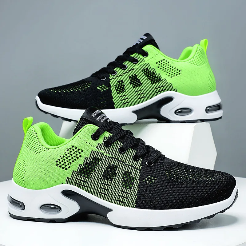 Zerano Sneaker mit Schnürung und profilierter Sohle - Image 3